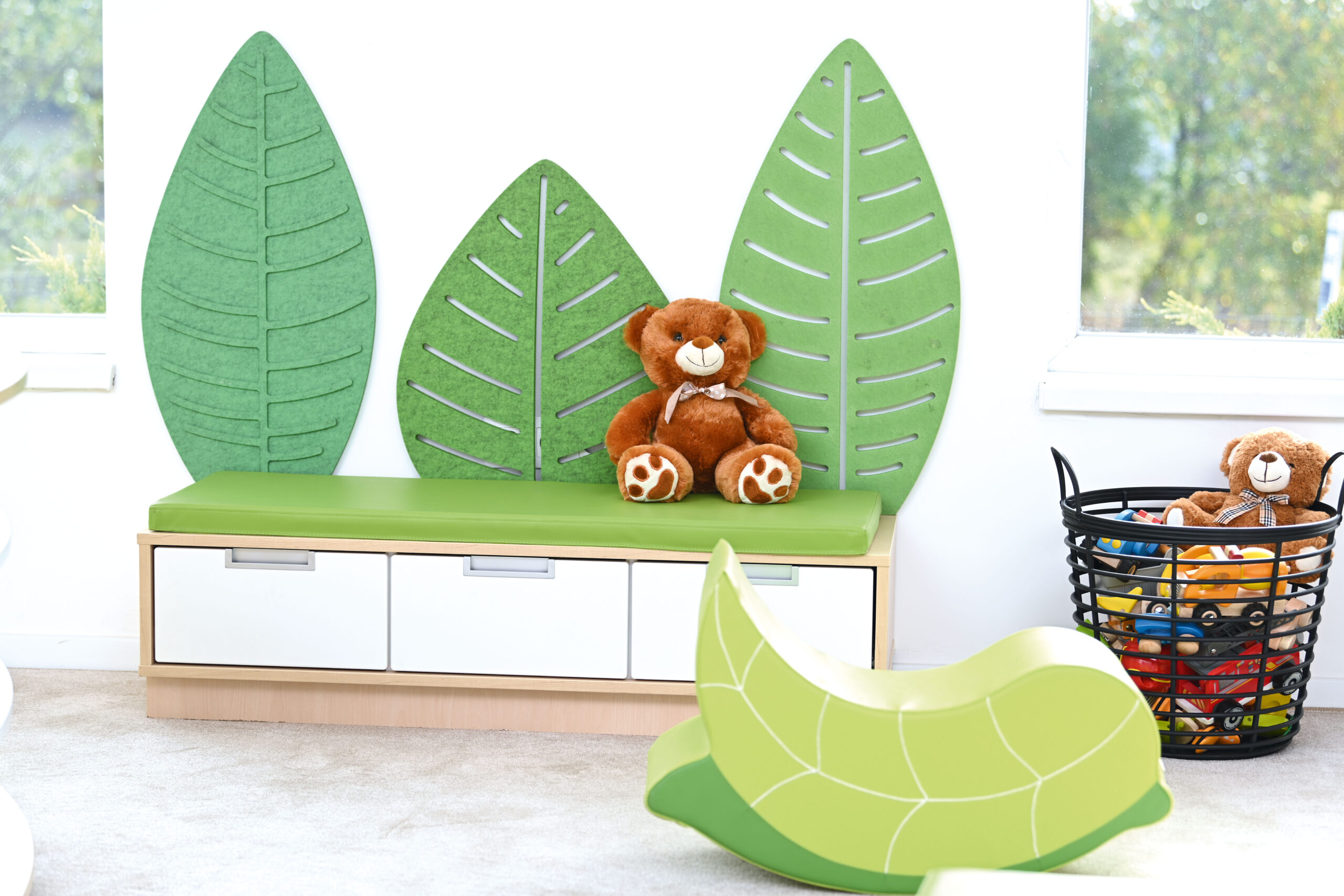 099360_e_23 Suoliukas su 3 stalčiais | įvairių spalvų - Image 1