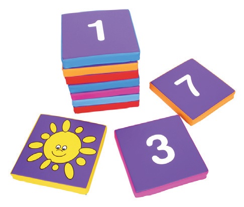 101211 Minkštos kvadratinės pagalvėlės su skaičiais 101211 - Image 1