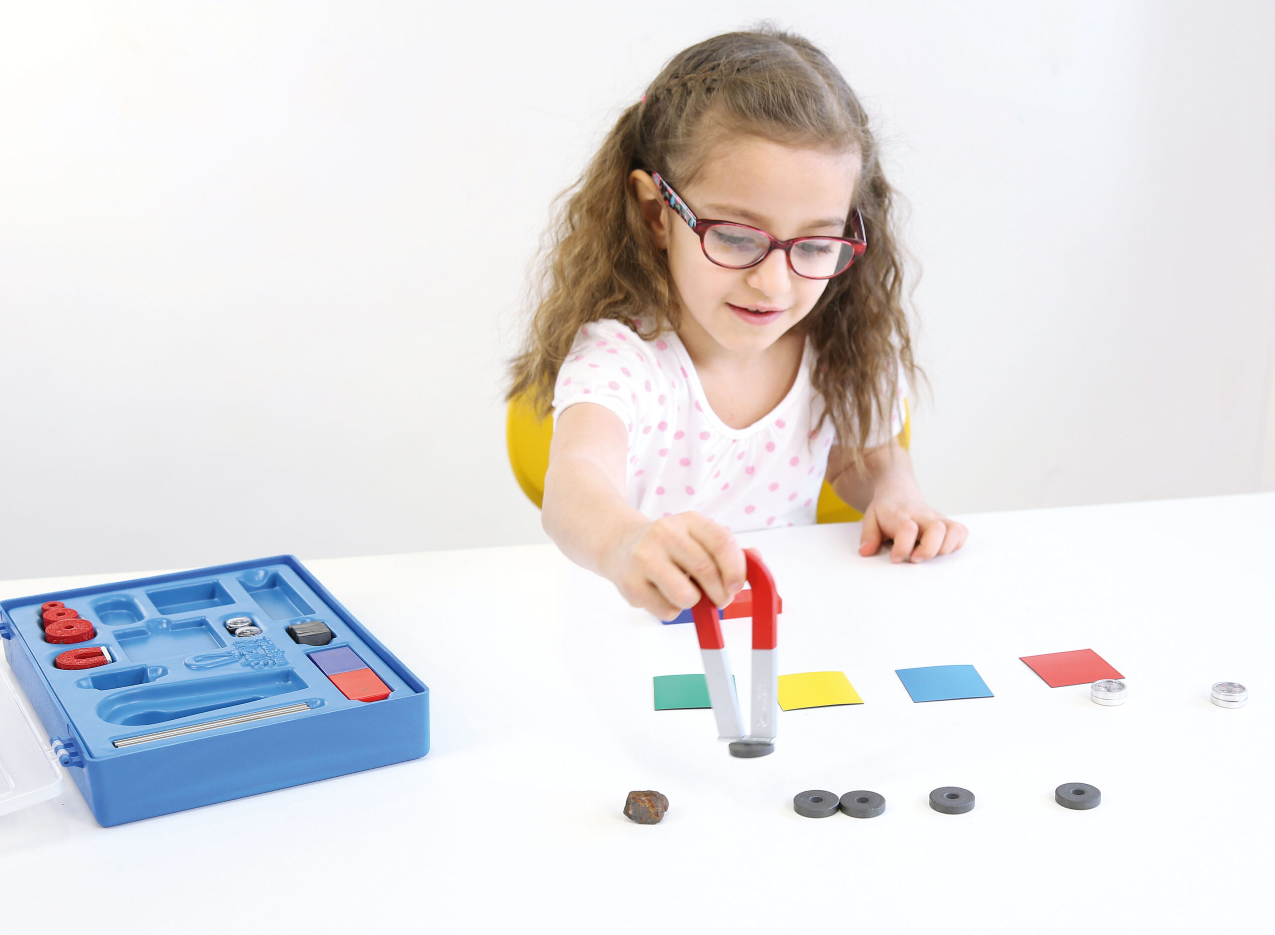 354043_f_15-scaled Mažas magnetinis rinkinys 354043 - Image 1