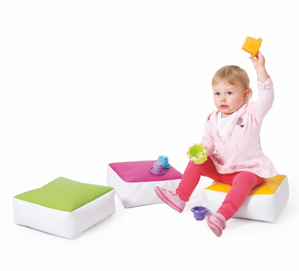 Pagalveles Pufų rinkinys 12 vnt. su priedais 855345 - Image 1