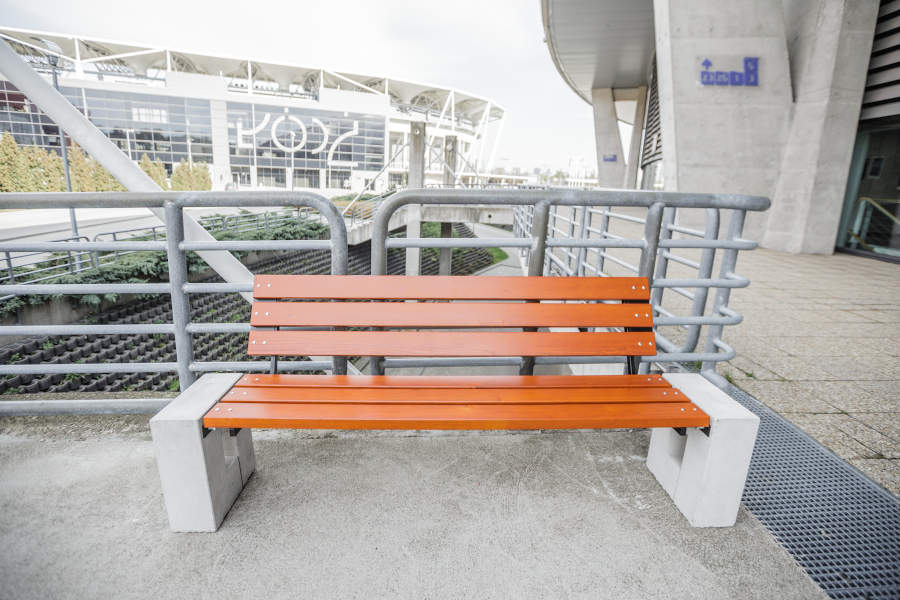 lawka-parkowa-roma-bis-2 Betoninis suoliukas su atlošu ROMA BIS - Image 1