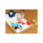 Skaidrios figūrėlės dėžutėje ME08602