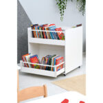 Didelė knygų lentyna ant ratukų su ištraukiamu stalčiumi 094051W