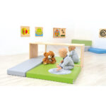 Žaidimų kampelis su veidrodžiu