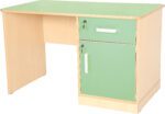 Rašomasis stalas su rakinama spintele dešinėje / įvairių spalvų