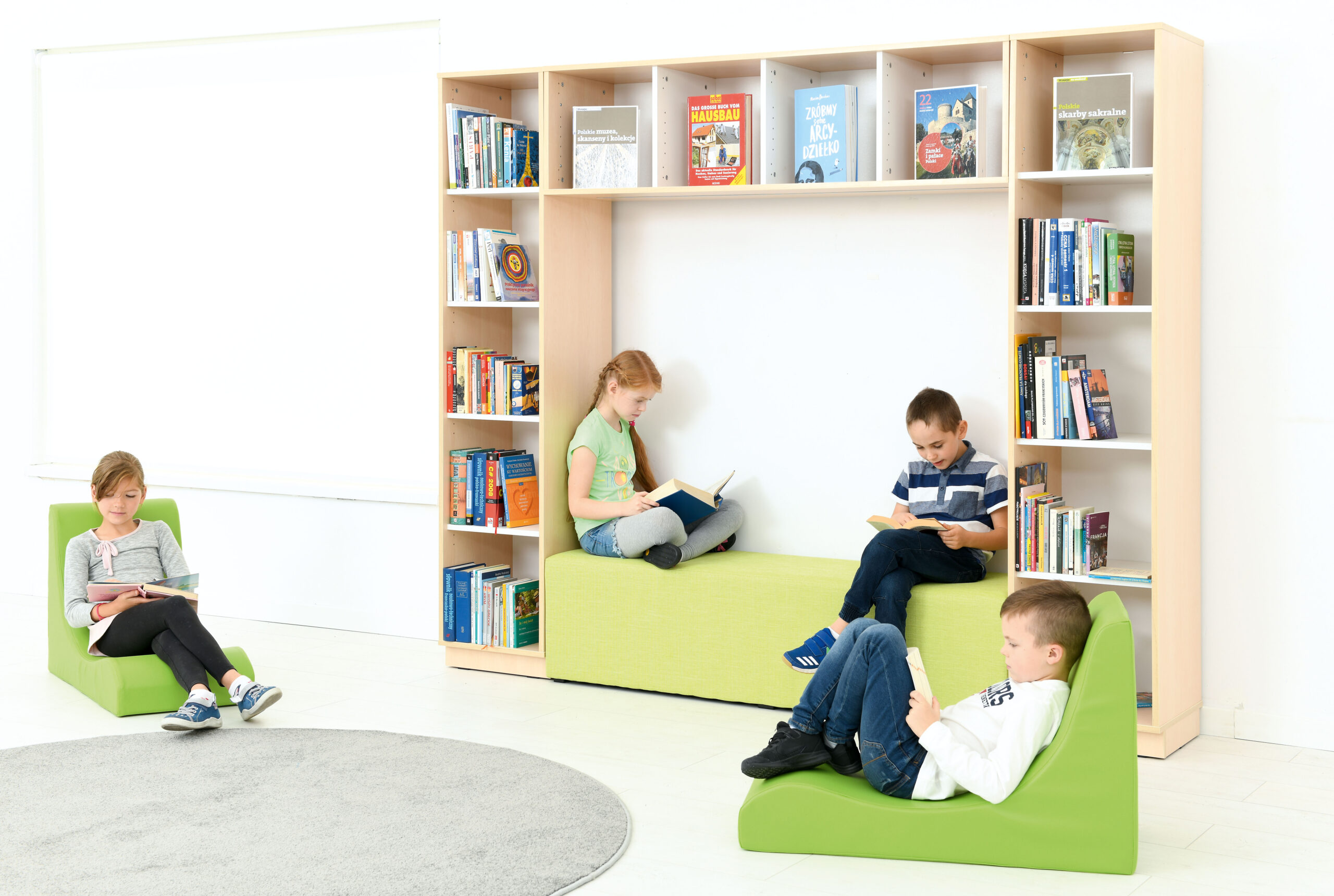 096977_h_19 Skaitymo kampelis lentynos su apšvietimu 096977 - Image 1