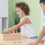 Medinis dėlionės edukacinis žaidimas Rūšiuokime atliekas 44504 - Image 4